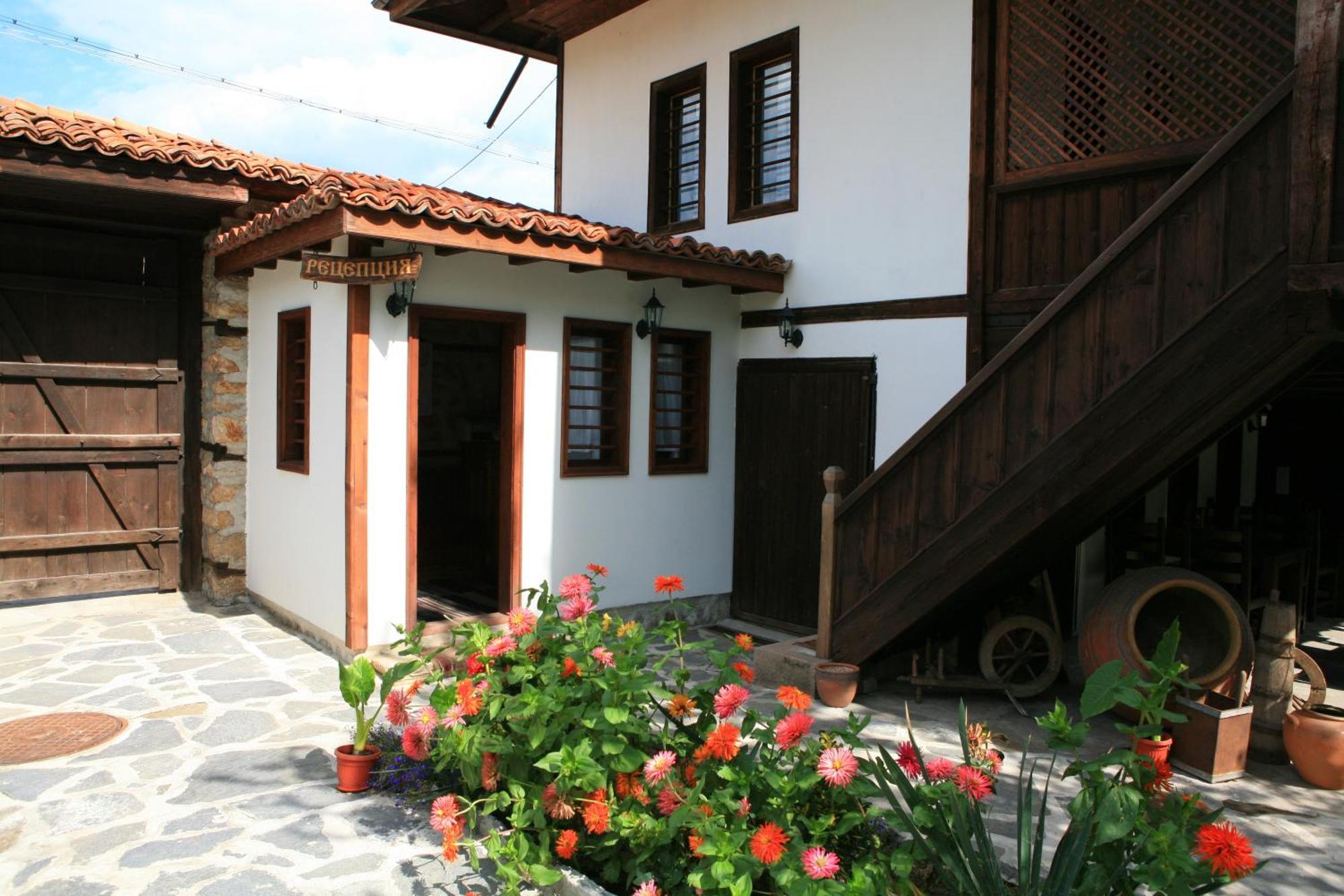 Djudjeva Kyshta Hotel Panagyurishte Exterior photo